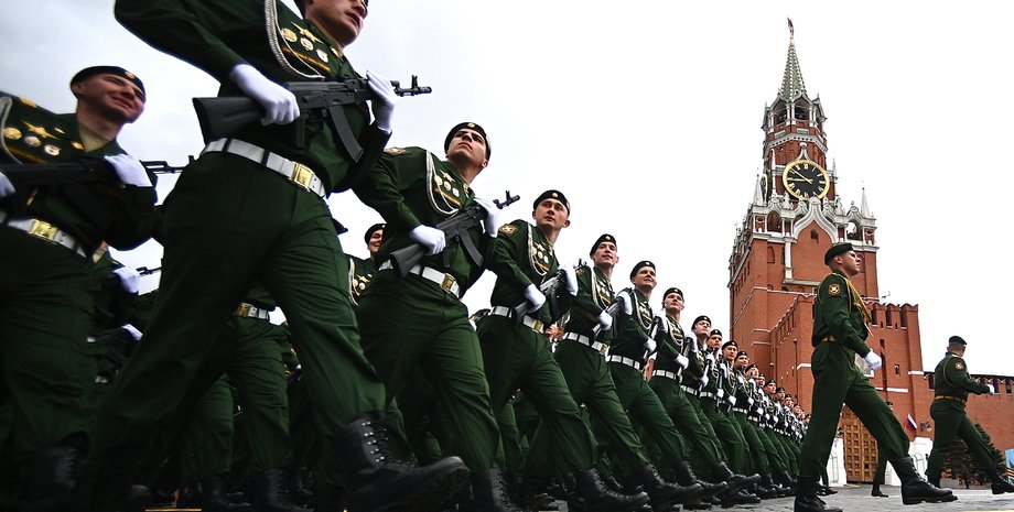 Парад у Москві