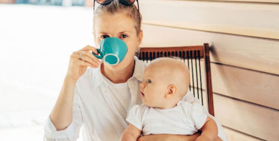 Мать показала трогательную реакцию своего сына на ее слезы, интересный момент, неожиданные истории, невероятные случаи