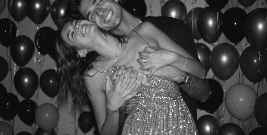 Джейкоб Элорди, роман, Оливия Джейд, кайя Гербер