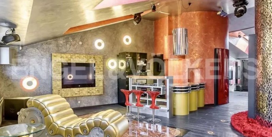 Володимир Путін, коханка путіна здає квартиру в петербурзі, коханки путіна, жінки путіна, світлана кривоногих, луїза розова