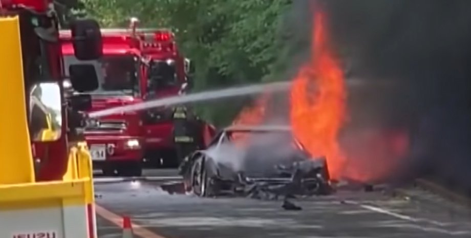 Ferrari F40 сгорел