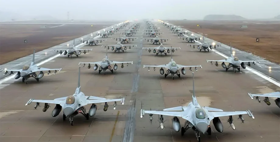 F-16, истребители, боевая авиация, самолеты, Воздушные силы, война РФ против Украины, Юрий Игнат