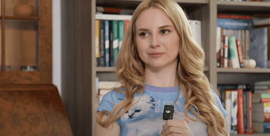 Эмма Антонюк показала свою квартиру на Золотых Воротах