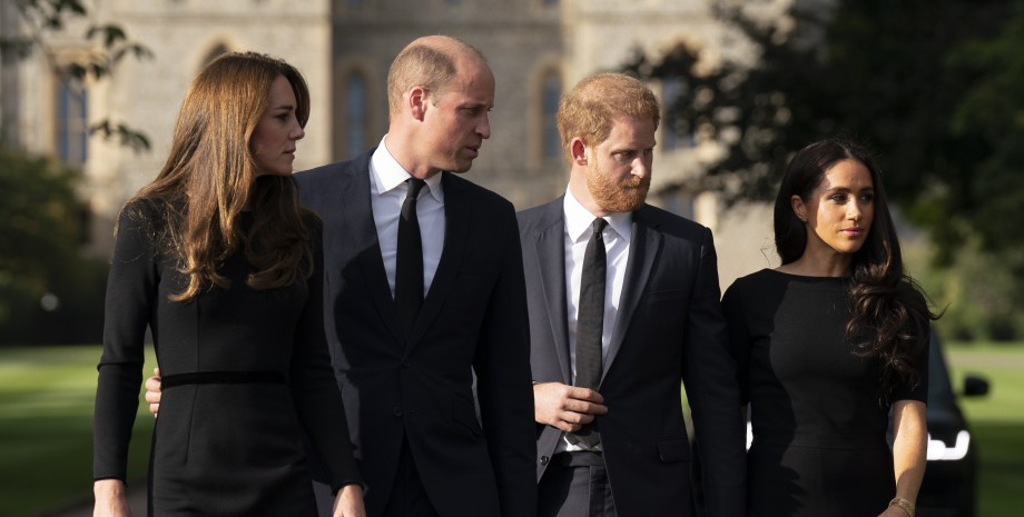 Кейт Міддлтон, принц Вільям, принц Гаррі, Меган Маркл у відзорі, померла королева єлизавета, поведінку принца вільяма критикують