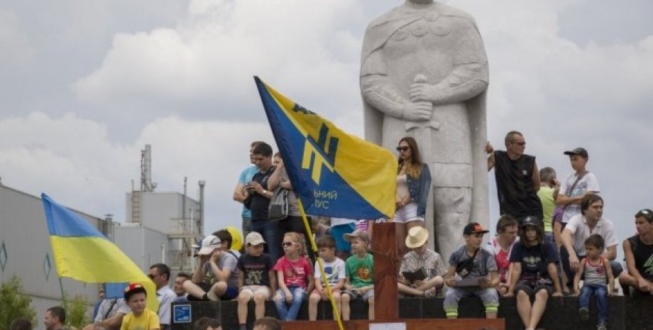 В Мариуполе отметили вторую годовщину освобождения от террористов / Фото: УНИАН