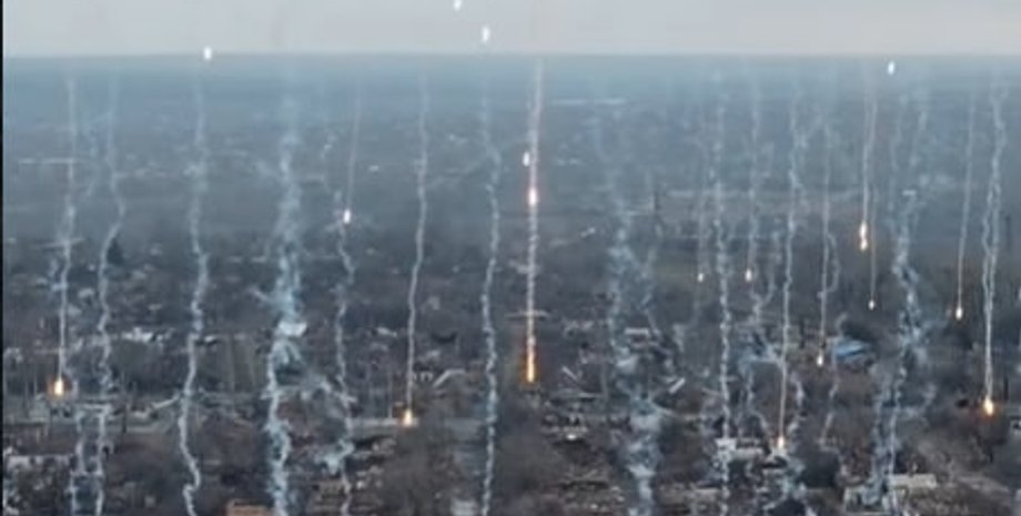 Росіяни б'ють по Костянтинівці фосфором