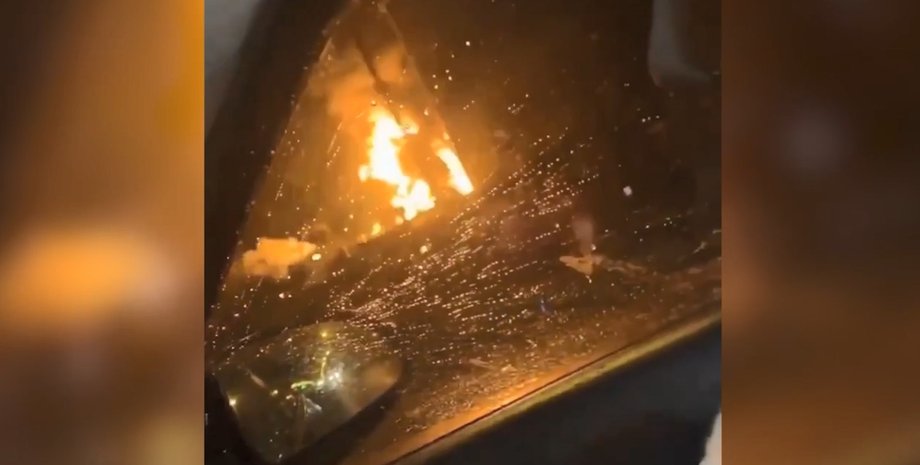 кадри пожежі у Ярославлі 8 травня
