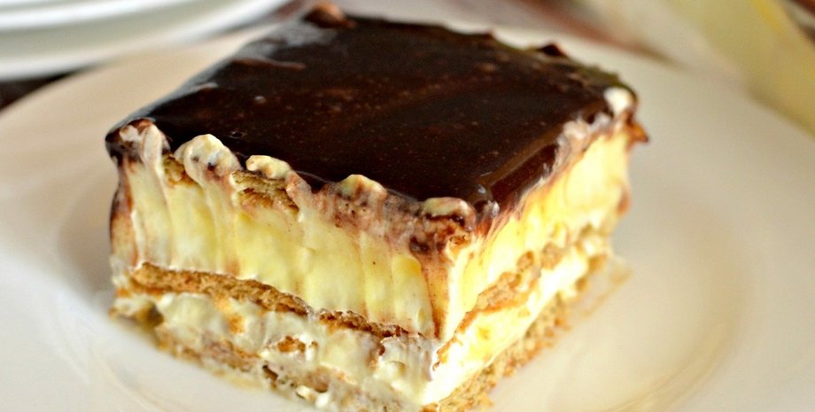 Торт "Эклер", торт эклер, заварной крем, профитроли