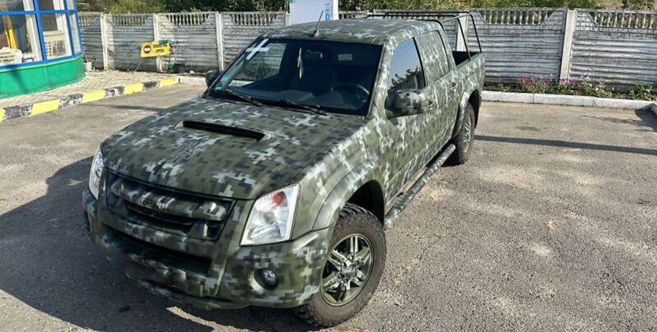 Пікап ЗСУ, постачання зброї,