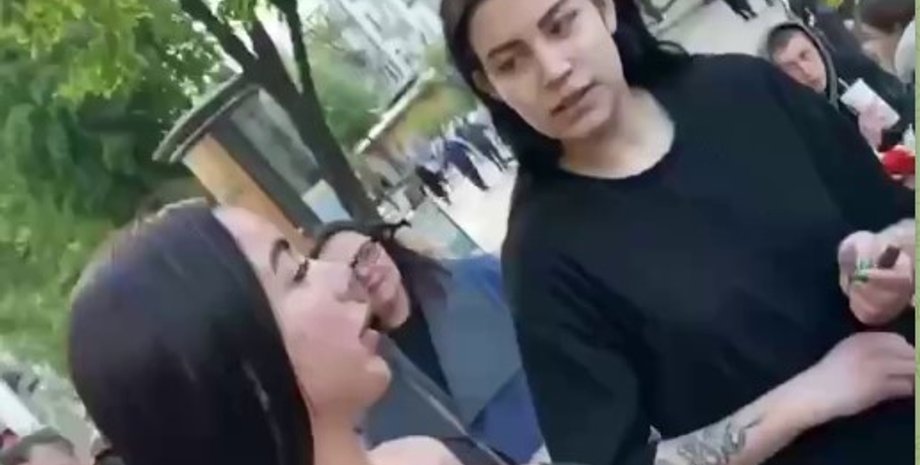 сбу, одеситка, порушниця в одесі, розмова дівчини зі сбу, сбу допитує підозрювану в одесі