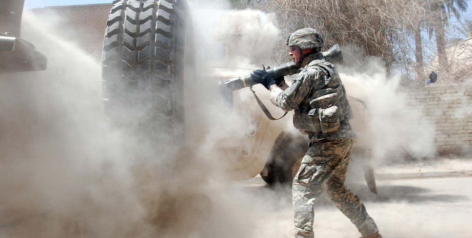 ракеты AT4, AT4,