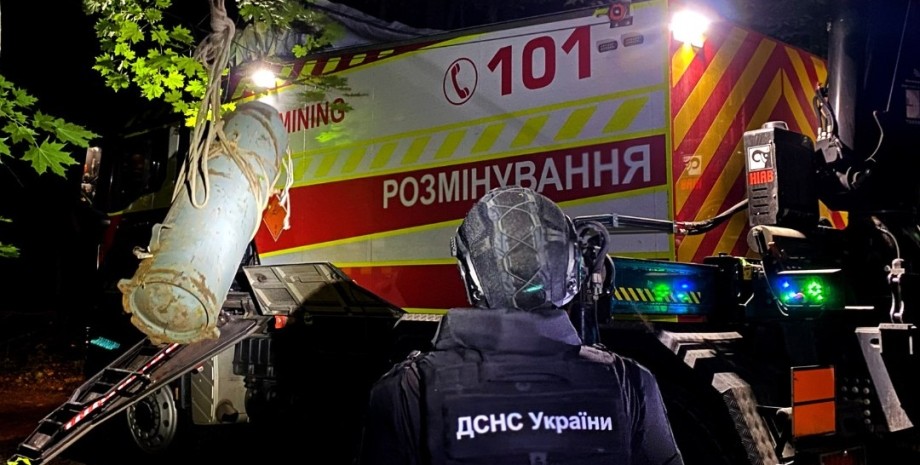Según los rescatistas, hubo un incidente en el distrito de la capital Holosiivsk...