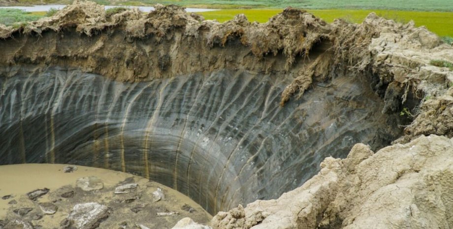 Сибірська тундра спонтанно вибухає: на поверхні залишаються воронки глибиною до 50 метрів0