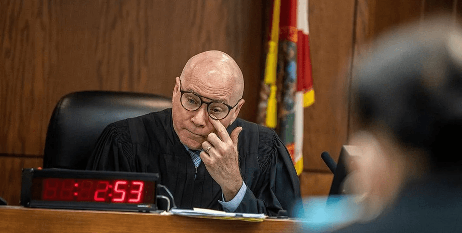 Судья, суд, повторное заседание, 150 лет заключения, кража,