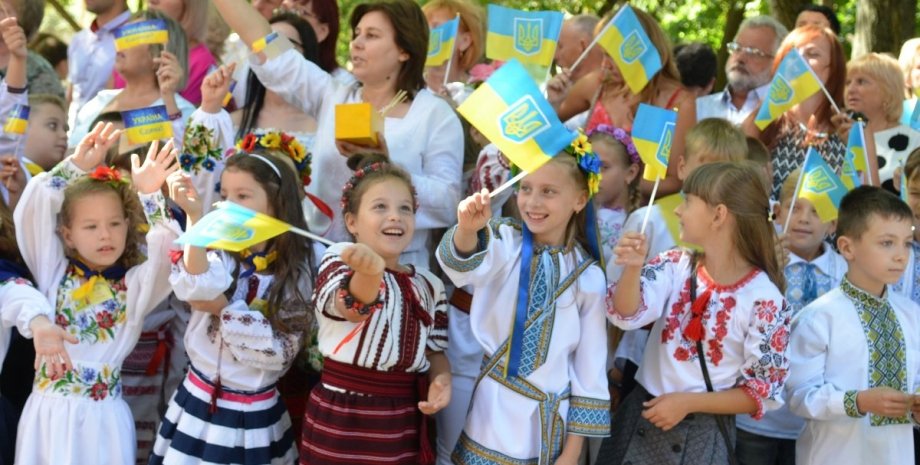 1 сентября в украинских школах / Фото: УНИАН