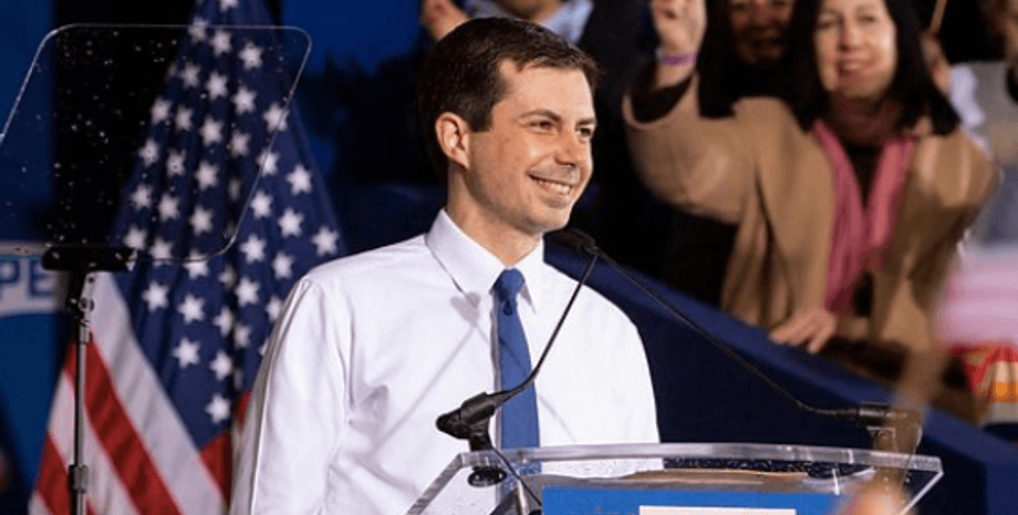 Пит Буттиджич, открытый гей впервые стал министром в США, Джо Байден, Сенат