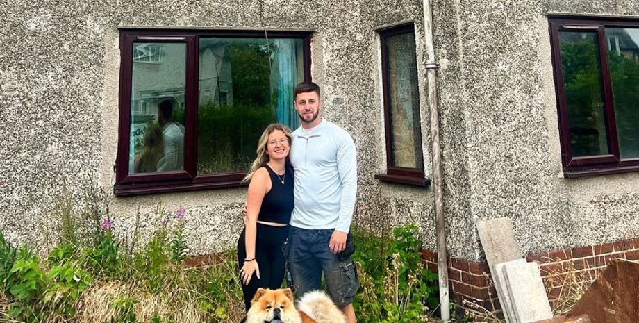 Подружжя відремонтувало старий будинок, тепер їм заздрять всі сусіди, власне житло, до та після ремонту