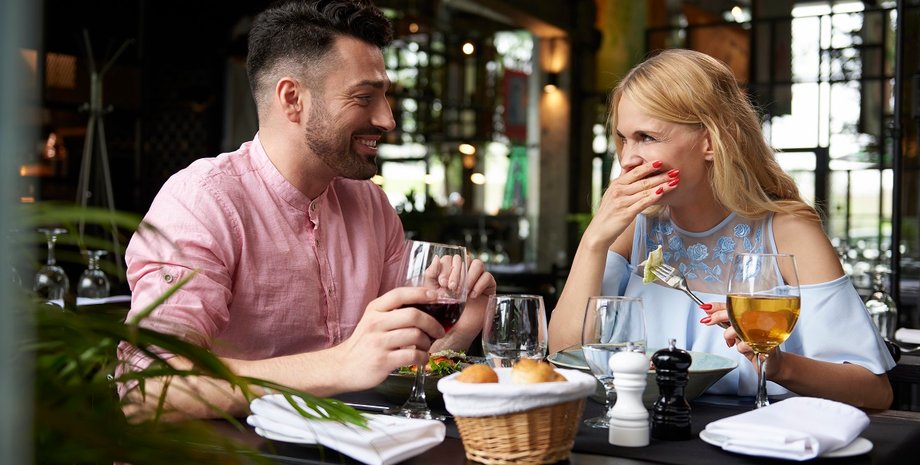 12 років тому жінка сказала чоловікові "ні", а тепер хоче стосунків: що змінилось