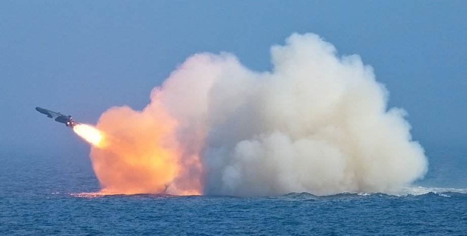 Ракетний удар по Україні