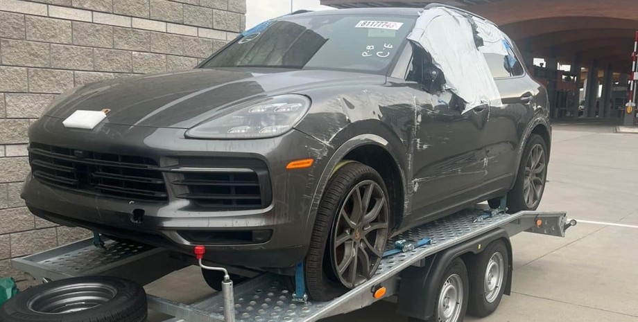 Порше Кайенн Porsche Cayenne, гуманитарная помощь, кроссовер Porsche