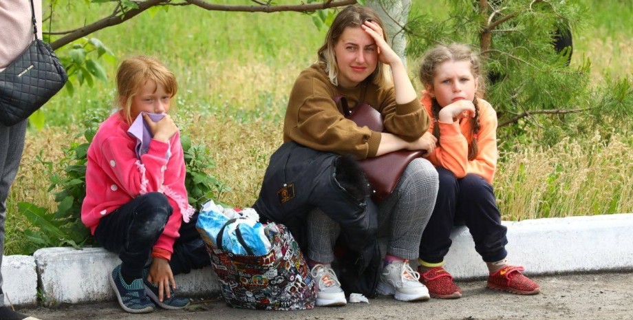 Эвакуация в Харьковской области Эвакуация в Харьковской области, фото
