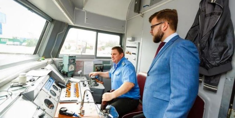 Евгений Кравцов (справа) / Фото: пресс-служба "Укрзализныци"