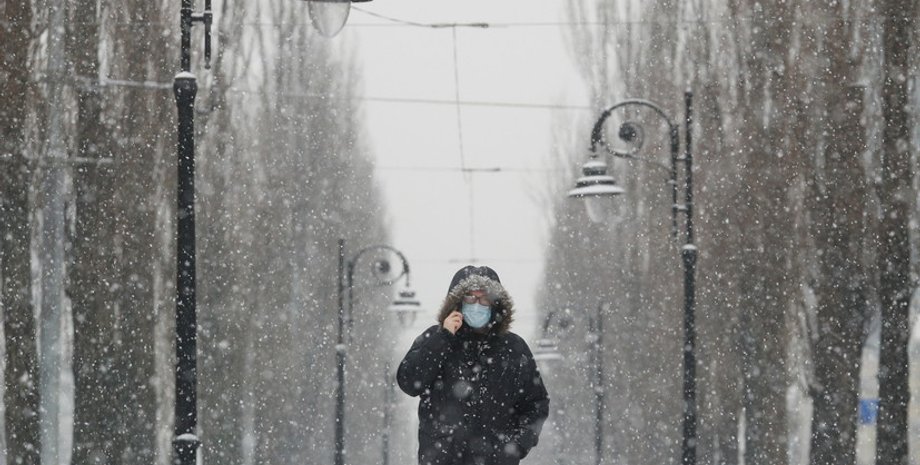 коронавирус, украина, зима, человек в маске