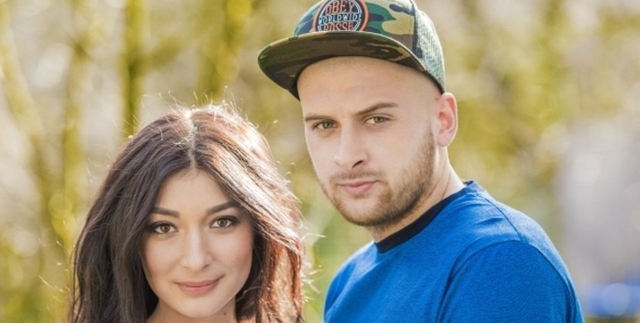 Ярослав Ракицкий жена фото