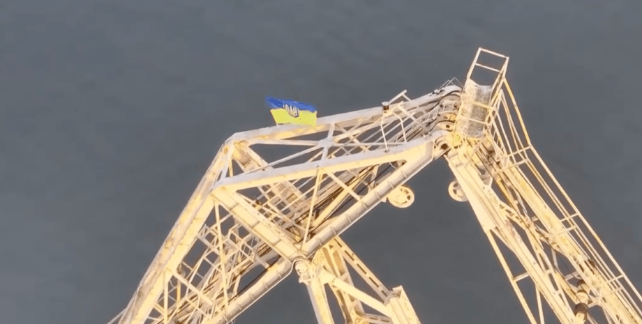 Ко Дню Государственного флага ВСУ подняли флаги над этнически украинскими селами Курщины флаг Украины