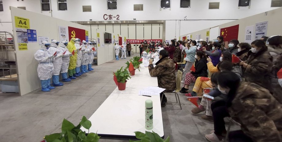 Больница в Ухане/Фото: Zhang Junjian via AP