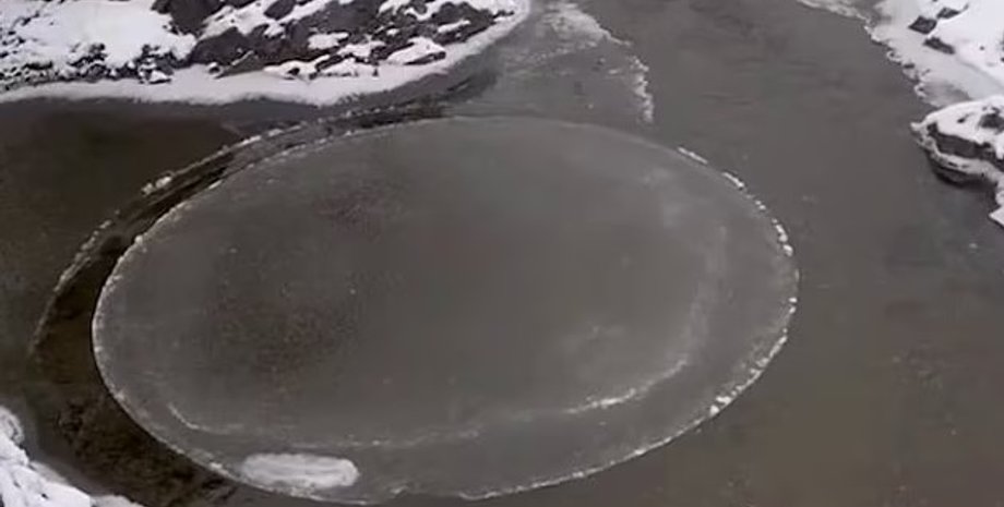 крижаний млинець