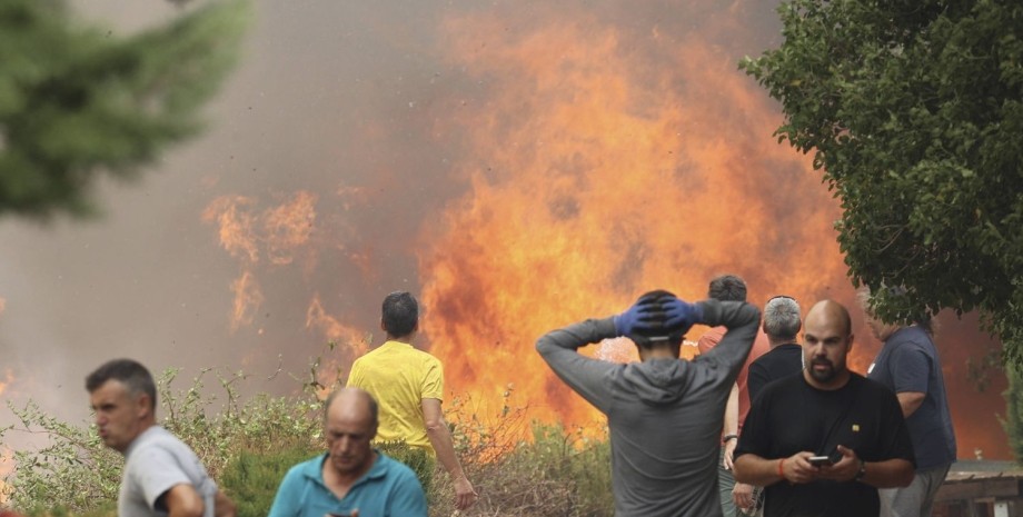 лісові пожежі, іспанія, пожежі в іспанії, пожежа фото