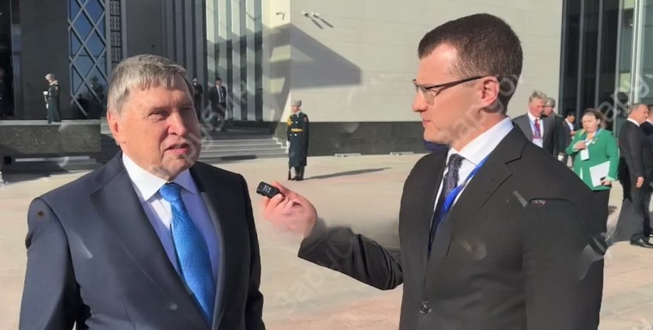 Юрий Ушаков и российский пропагандист в Кыргызстане