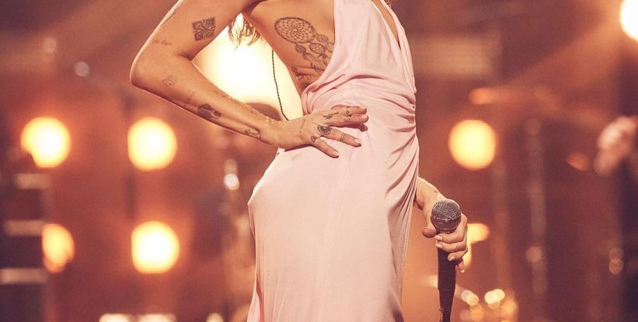 Майли Сайрус flowers песня, Майли Сайрус flowers перевод, Майли Сайрус альбом, Майли Сайрус муж, Майли Сайрус развод