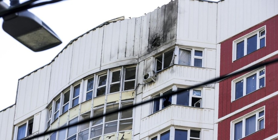Будинок, руйнування, пошкоджена будівля в Москві, наслідки атаки БПЛА
