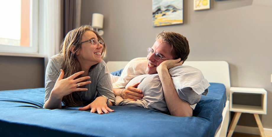 Штучний інтелект, ШІ, ChatGPT, курйози, одруження, стосунки, знайомства онлайн, Росія, фото