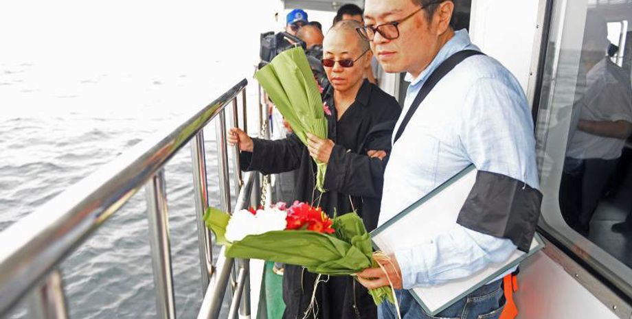 Прах нобелевского лауреата Лю Сяобо развеяли над морем / Фото с сайта life.ru