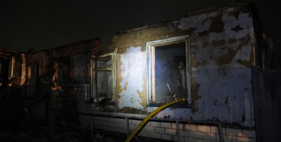 Поврежденный дом