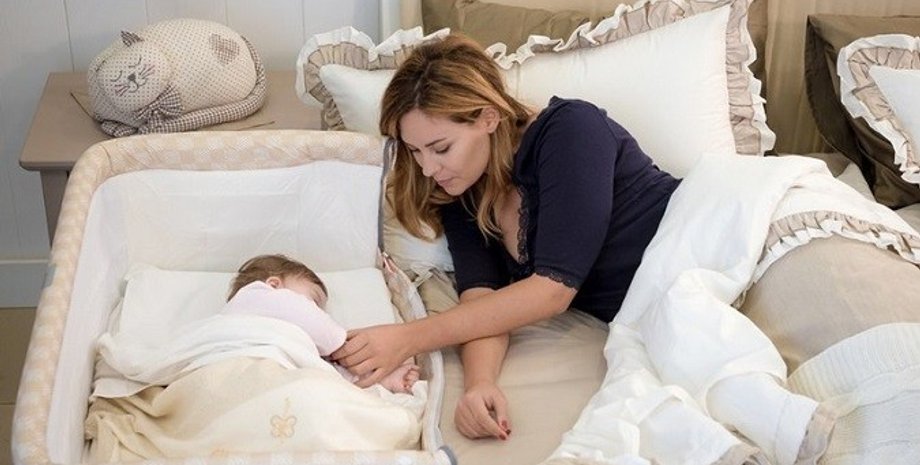 Мама знайшла в дитячому ліжечку дивну річ, як там опинилася електрична зубна щітка, цікаві історії