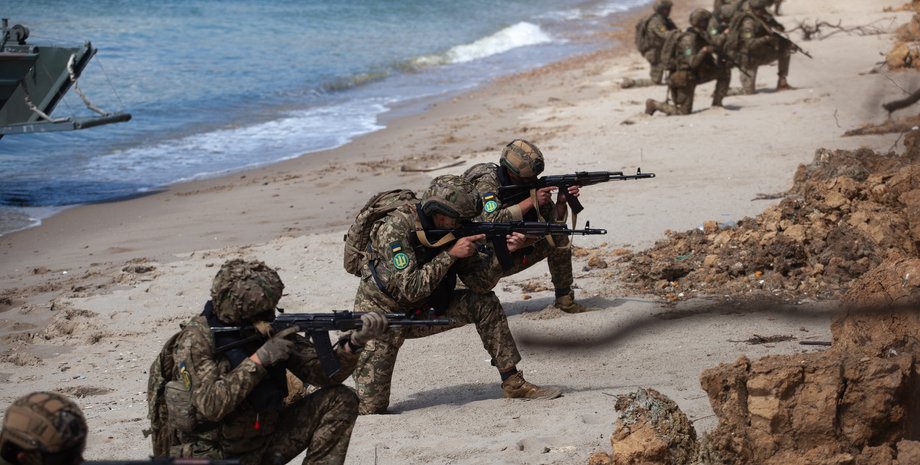 військові навчання