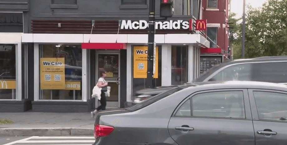 McDonald's в США, ресторан, быстрое питание, конфликт, ударили ножом, убили подростка, кисло-сладкий соус, рядом с McDonald's