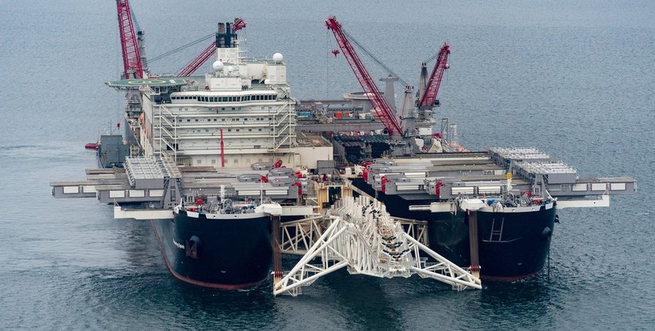 Судно Pioneering Spirit, газопровод