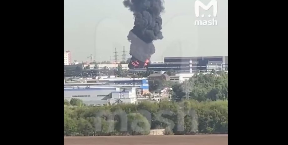 пожежа під Московою в районі ТЕЦ, новини москви, новини росії, дзержинський горять покришки