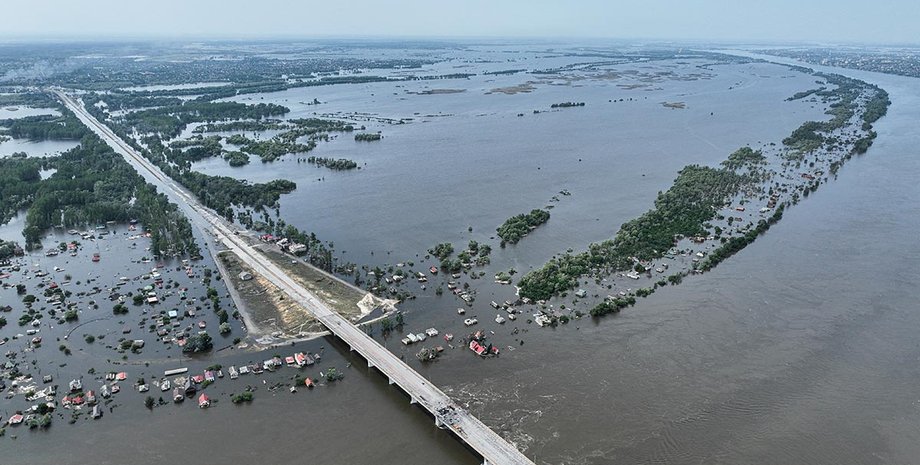 Каховское водохранилище после подрыва ГЭС 6 июня 202 года фото Каховского водохранилища после подрыва ГЭС 6 июня 202 года
