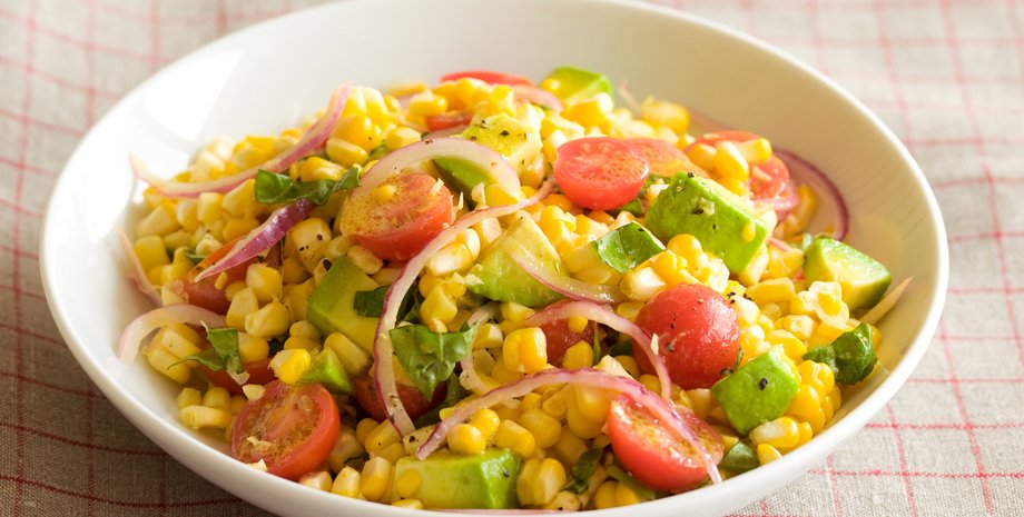 салат с кукурузой, правильное питание, салат с авокадо