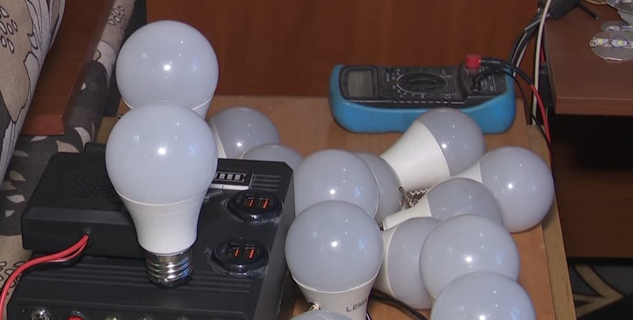 Зарядная станция, лампочки