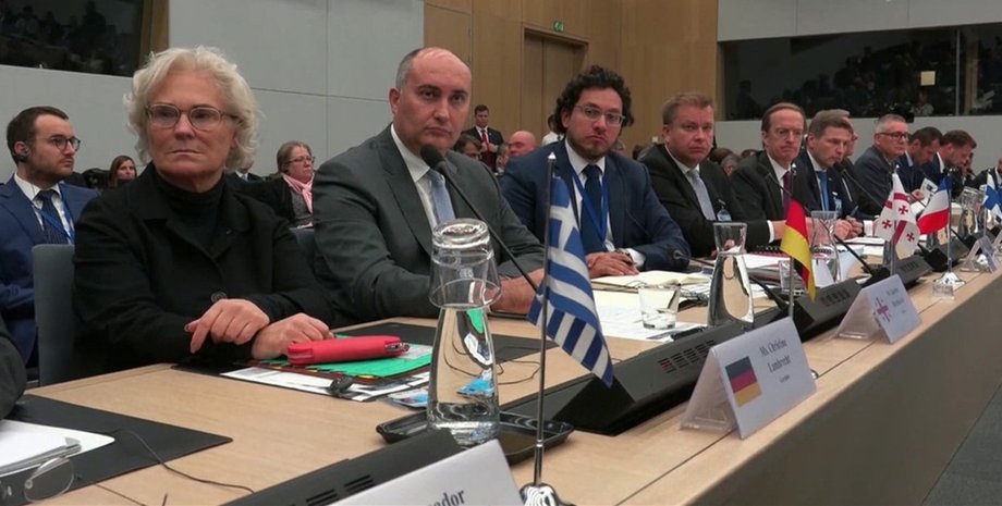 чиновники ес, заседание "рамштайн"