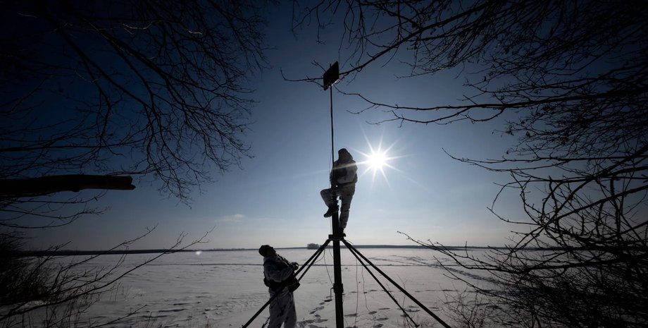 військові РФ біля терміналу Starlink