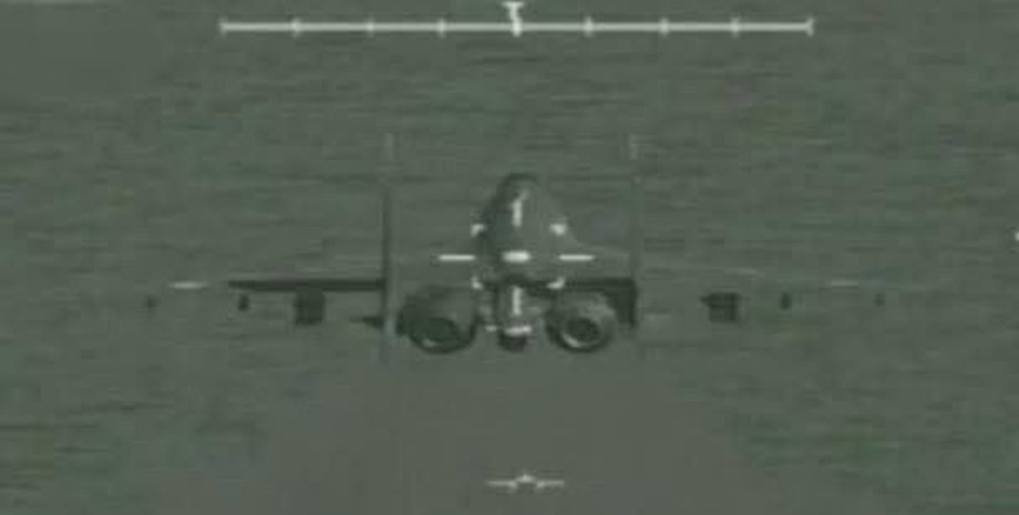 фото винищувача Су-30СМ ЗС РФ поруч з Швецією