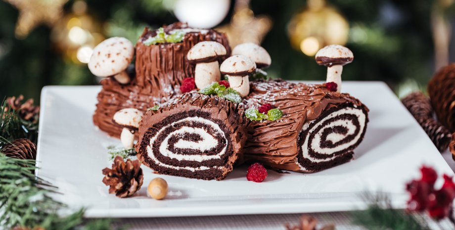 торт поліно, різдвяне поліно, новорічний стіл, рецепт торта, французька кухня